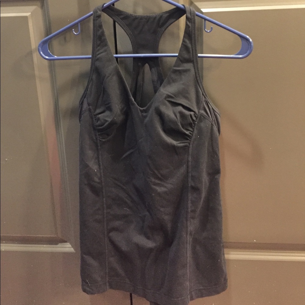 Lululemon black tank